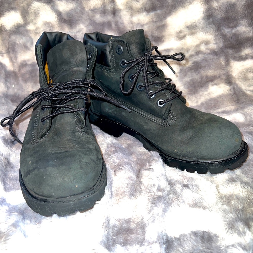 Timberland 6 Inch Premium Black Nubuck Waterproof Lace Up Boots Youth Size 2
